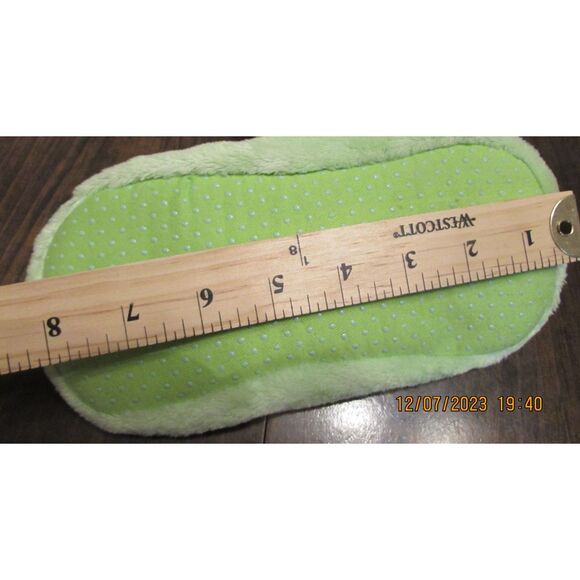 Ganz girl's snowman bootie slippers green, white pom-poms snowman hat - Picture 7 of 8